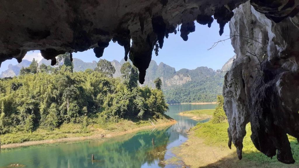 Sleepbox Hostel Suratthani Surat Thani Bagian luar foto