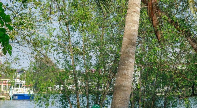 Sleepbox Hostel Suratthani Surat Thani Bagian luar foto