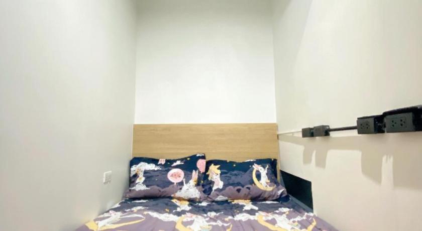 Sleepbox Hostel Suratthani Surat Thani Bagian luar foto