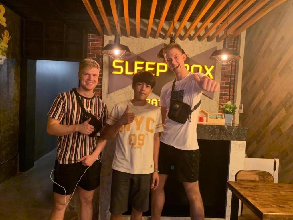 Sleepbox Hostel Suratthani Surat Thani Bagian luar foto
